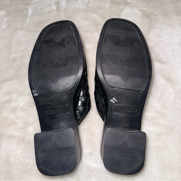 The Leather Collection Black Woven Leather Slide Chunky Heel Sandals Size 7.5 - Picture 9 of 13